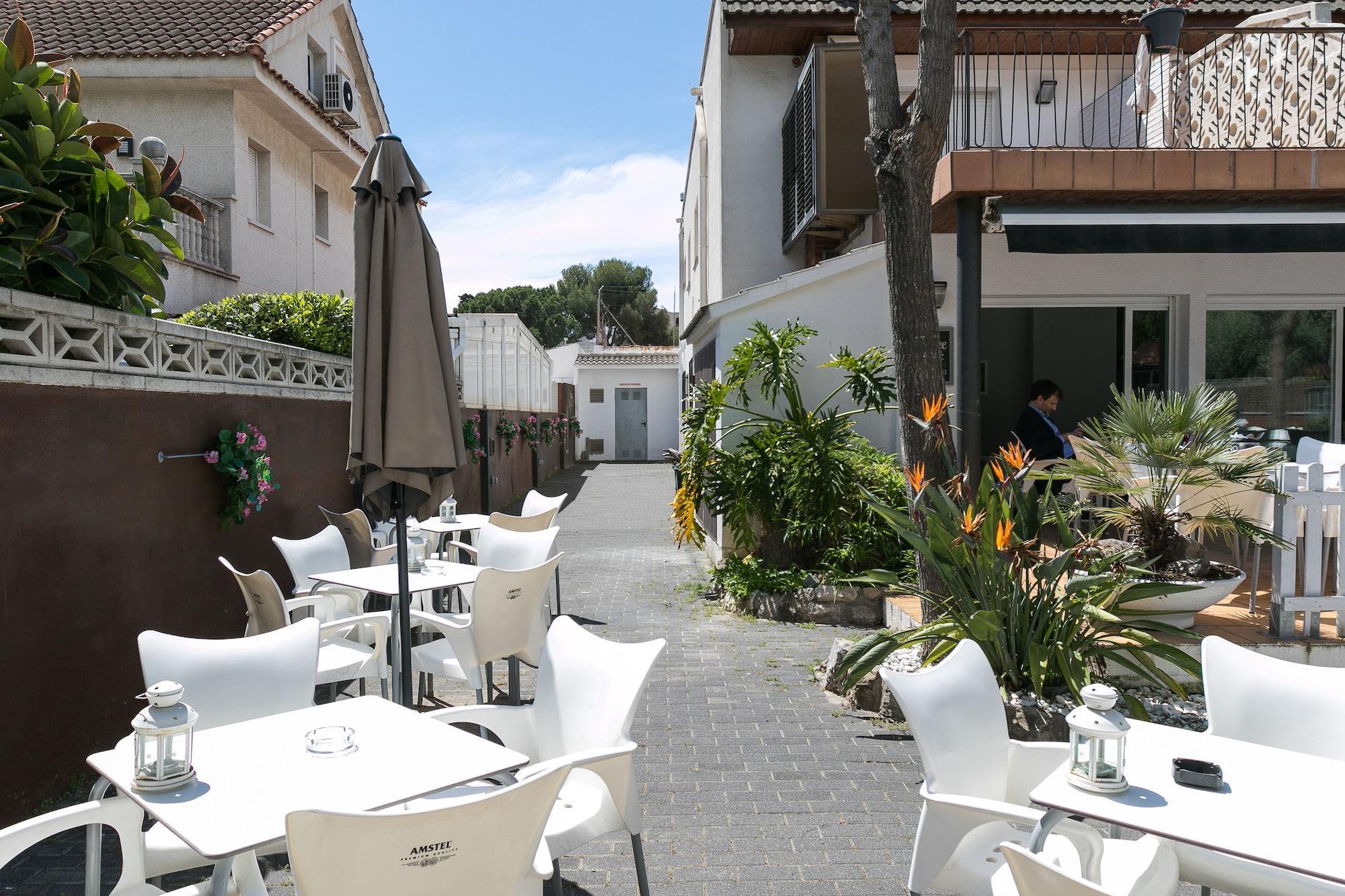 Hotel 139 Castelldefels Luaran gambar