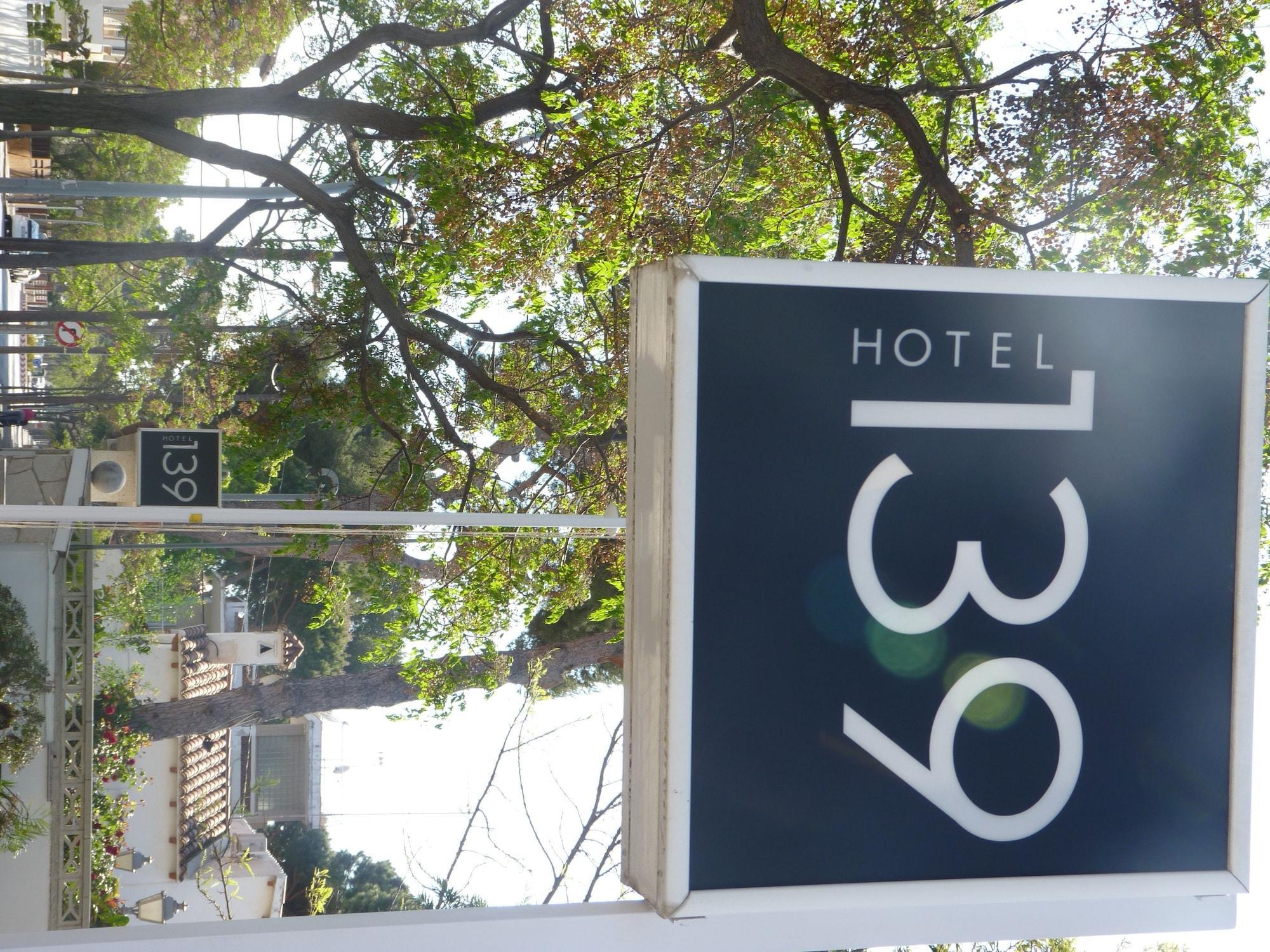 Hotel 139 Castelldefels Luaran gambar