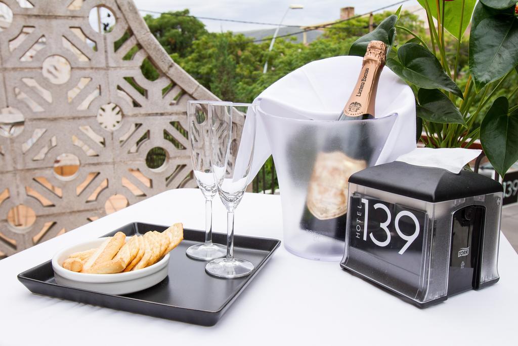 Hotel 139 Castelldefels Luaran gambar