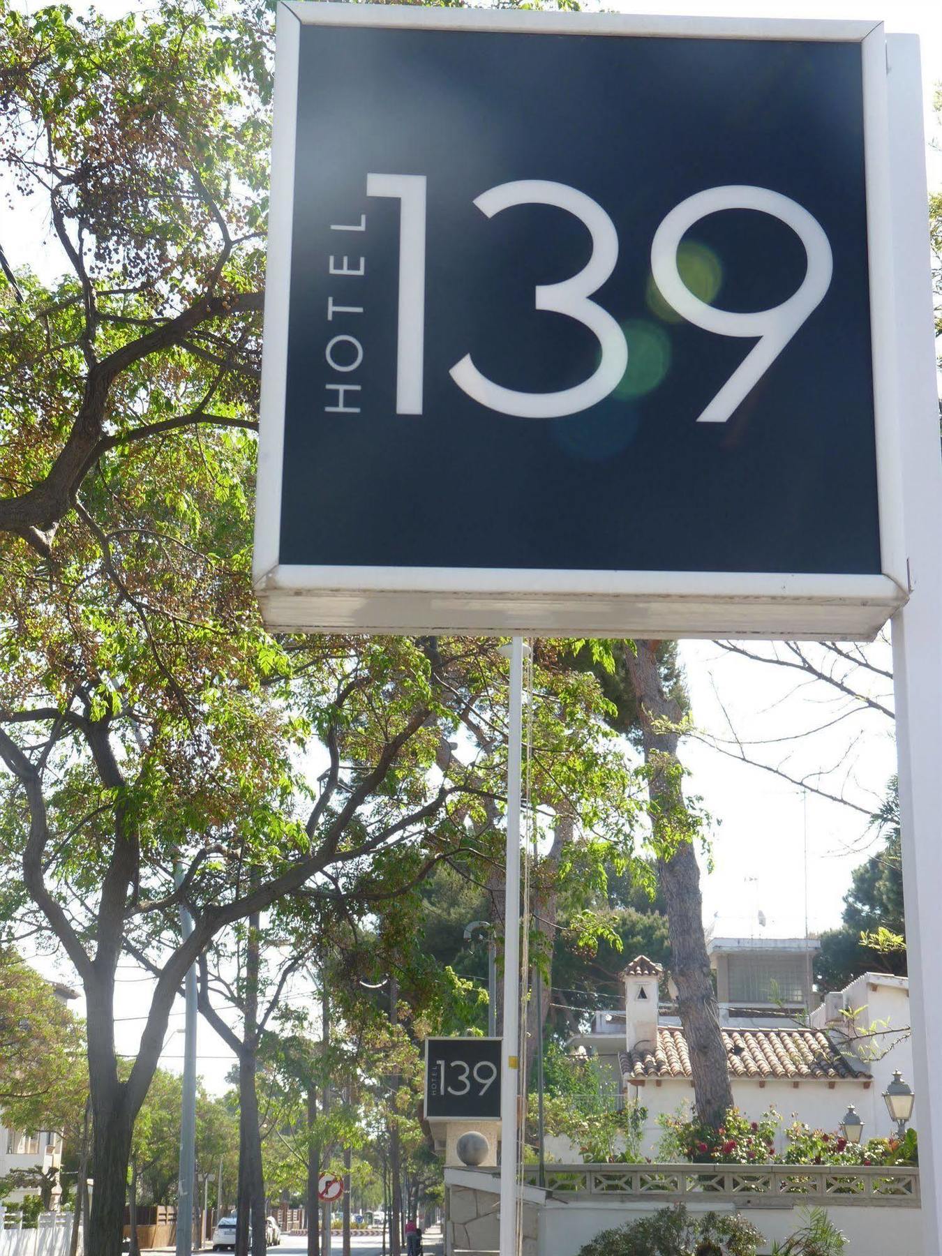 Hotel 139 Castelldefels Luaran gambar